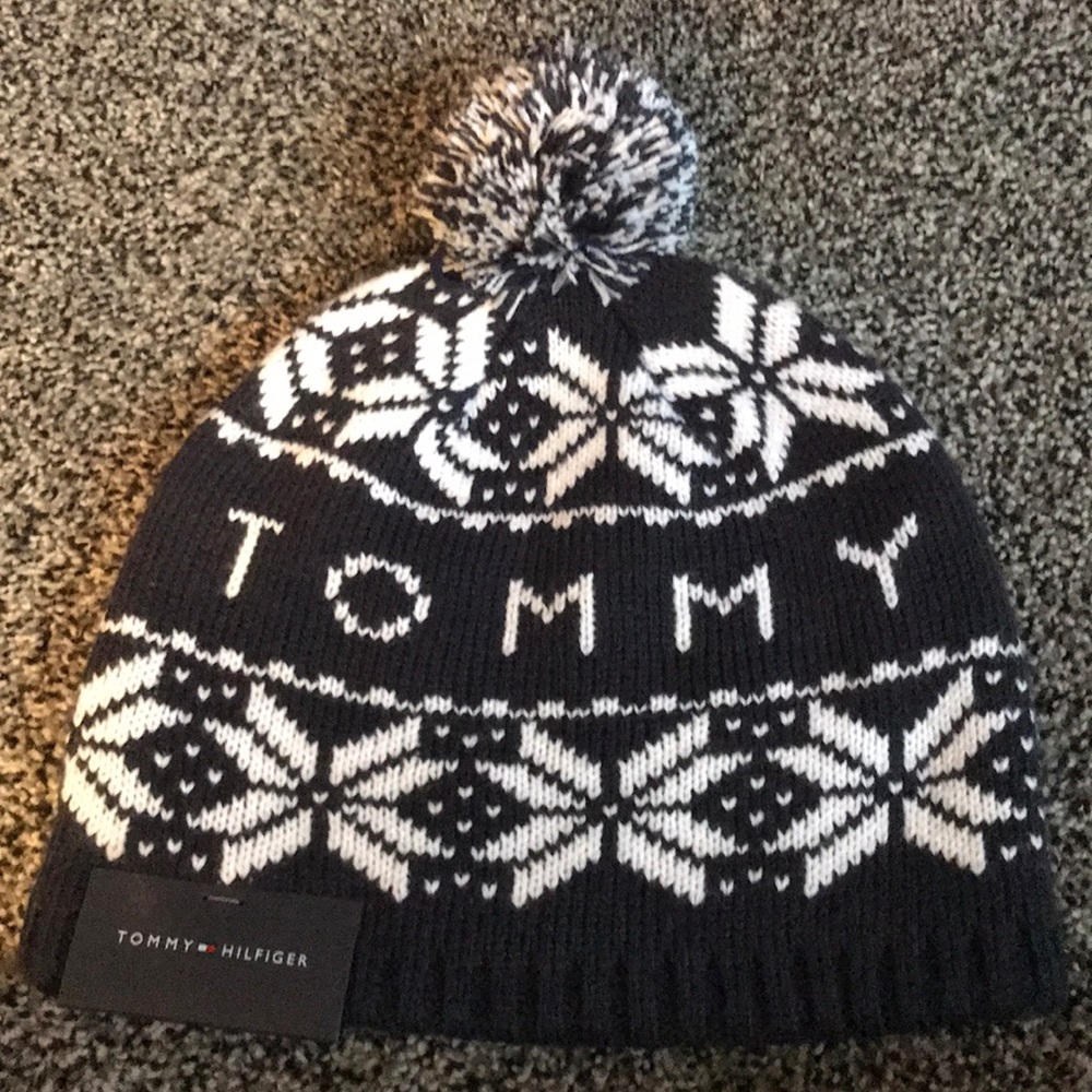 Tommy Hilfiger Men’s Winter Hat Pom Pom Beanie